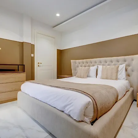 Nyaraló Lux Traditional Townhouse Rooftop Pool In Sliema